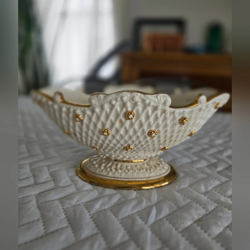 Italy Elegant Cream and Gold hand painted Decorative Bowl - Picture 6 of 11